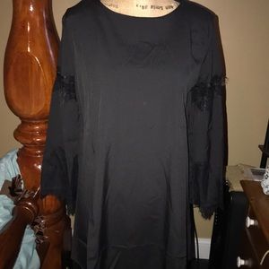 New Beautiful oversized lace sleeves top